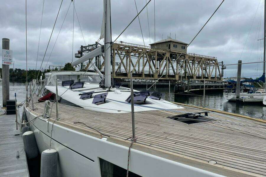 2017 Beneteau Sense 57