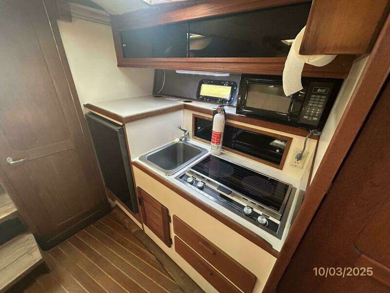 31' Pursuit galley1