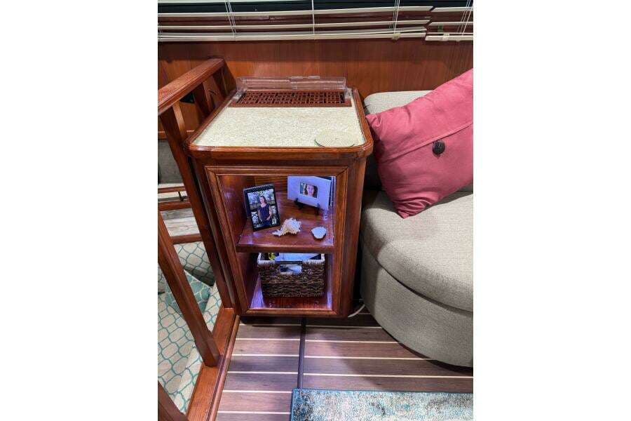 1986 Egg Harbor 37 Convertible