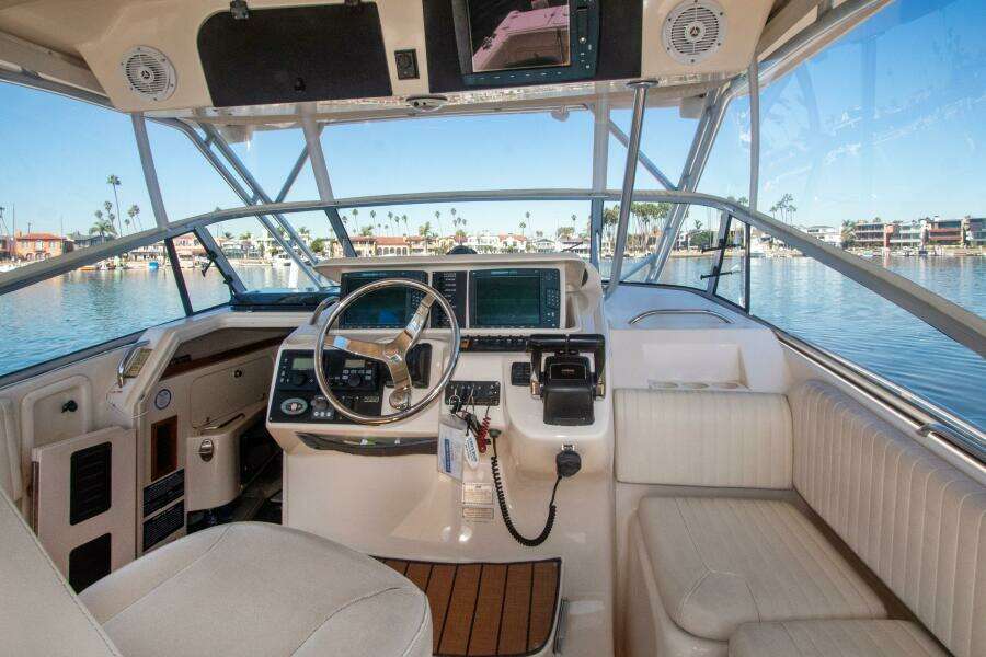 2006 Grady-White 330 Express - POLE POSITION