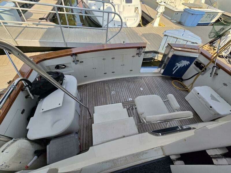 1987 Nova Marine Moorea