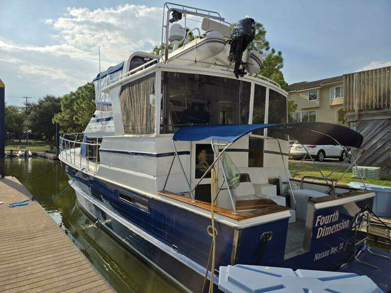 1987 Nova Marine Moorea