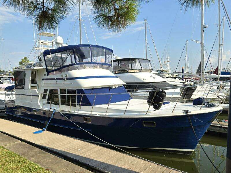 1987 Nova Marine Moorea