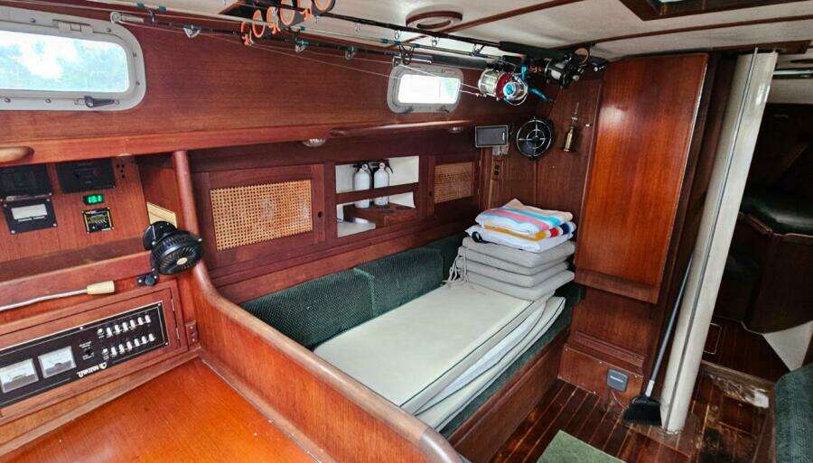 1987 Tartan 37