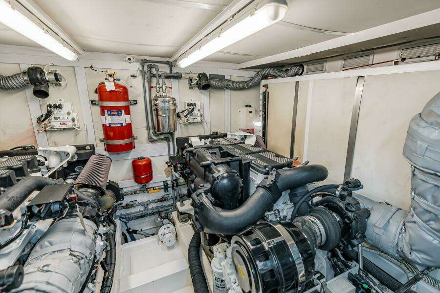 2011 Fairline 65 Squadron