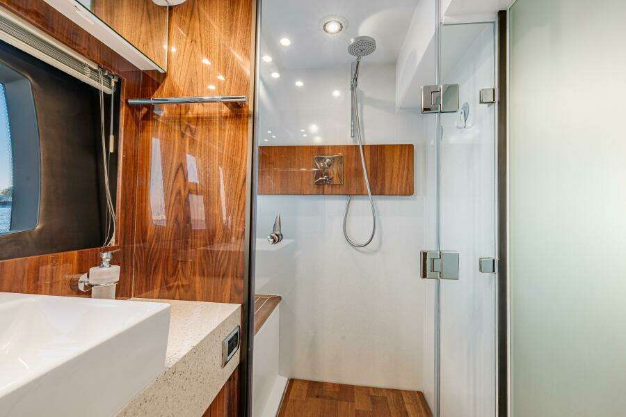 2011 Fairline 65 Squadron