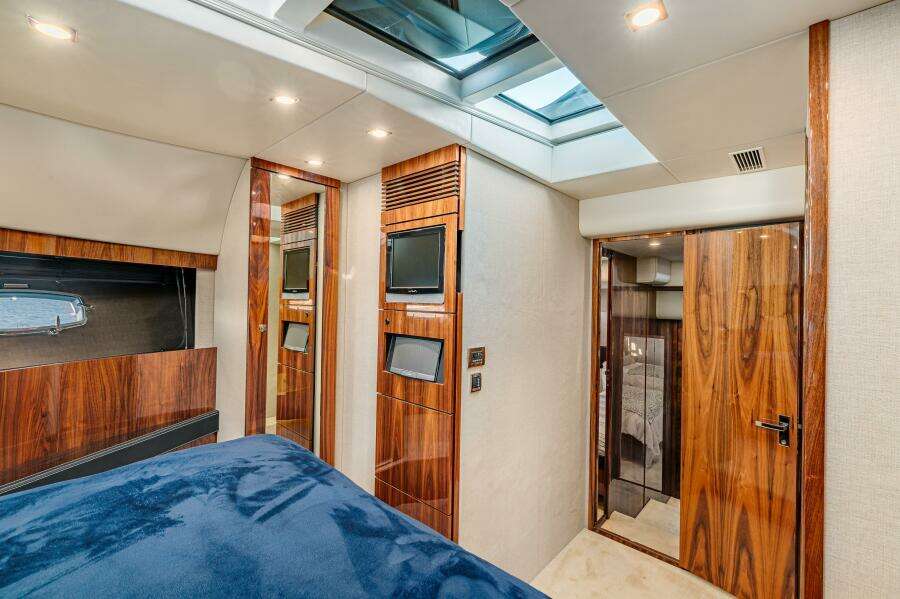 2011 Fairline 65 Squadron