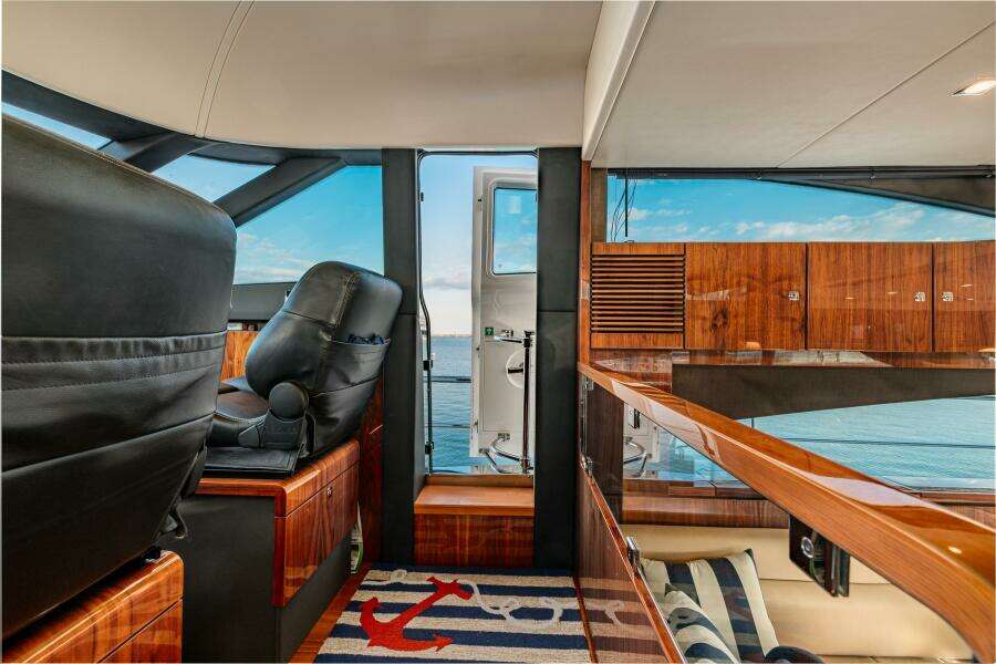 2011 Fairline 65 Squadron