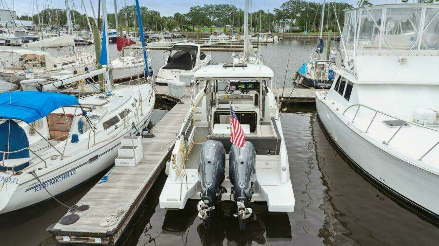 2022 Jeanneau Leader 10.5