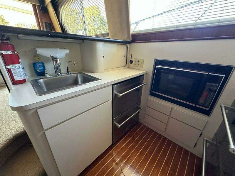 1988 Hatteras Convertible