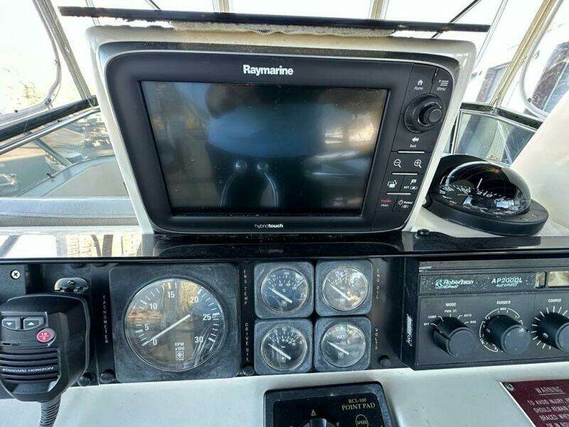 1988 Hatteras Convertible