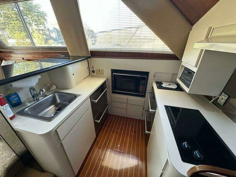 1988 Hatteras Convertible