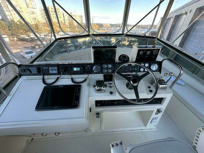 1988 Hatteras Convertible