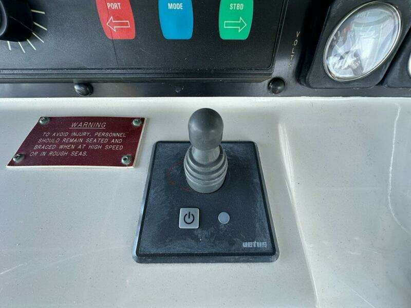 1988 Hatteras Convertible