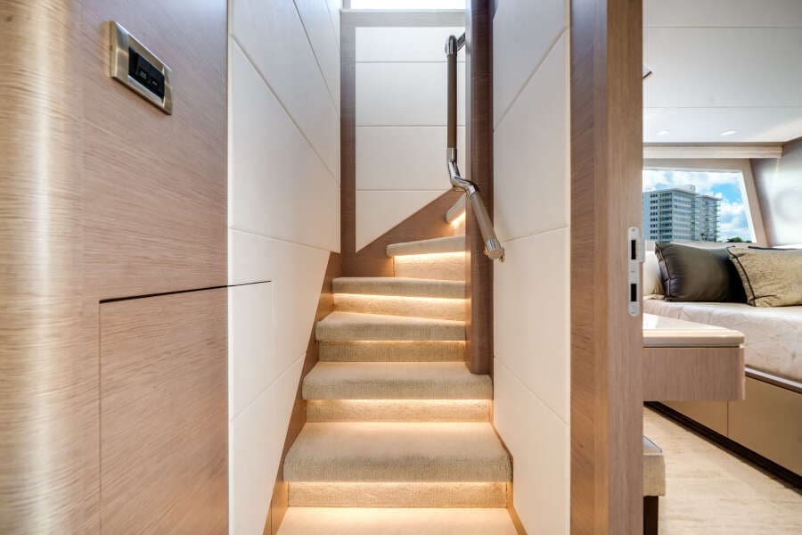 2022 Ocean Alexander 32L