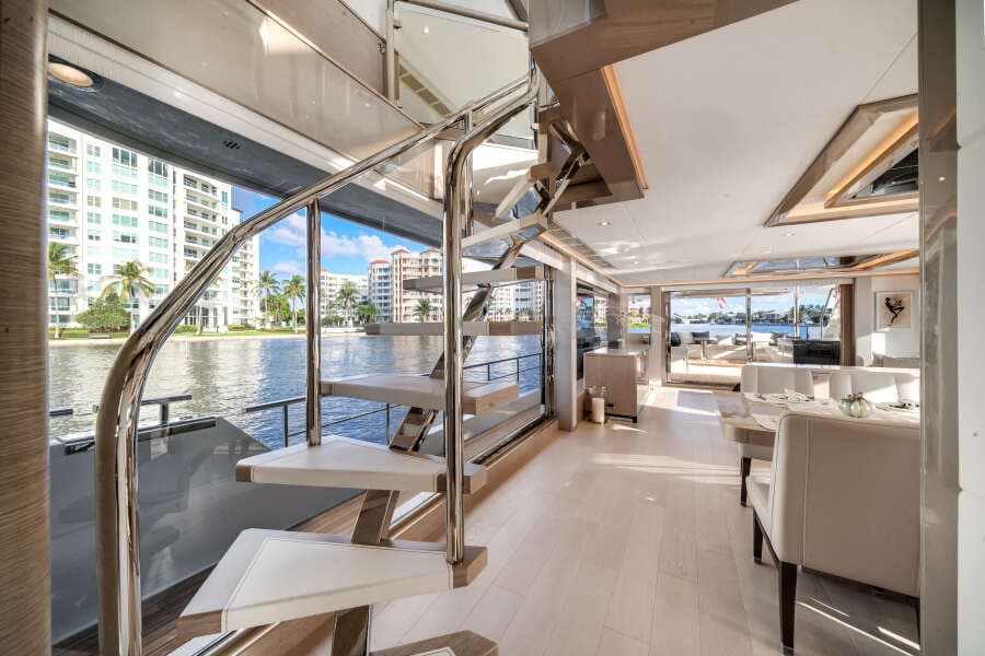 2022 Ocean Alexander 32L