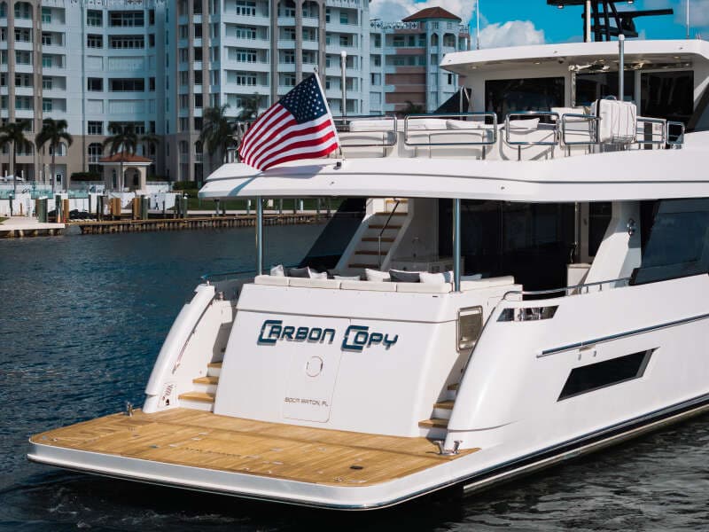 2022 Ocean Alexander 32L