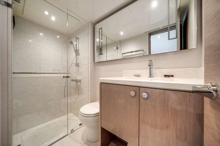 2022 Ocean Alexander 32L