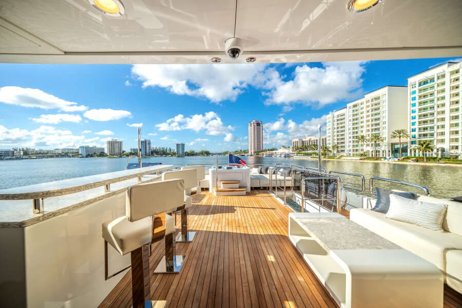 2022 Ocean Alexander 32L