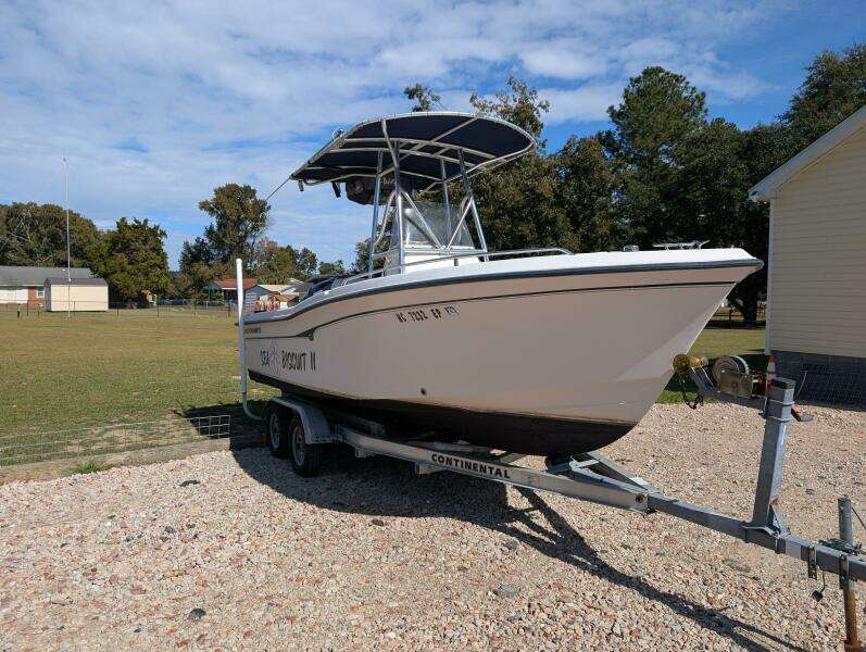 2002 Grady-White 209 Escape