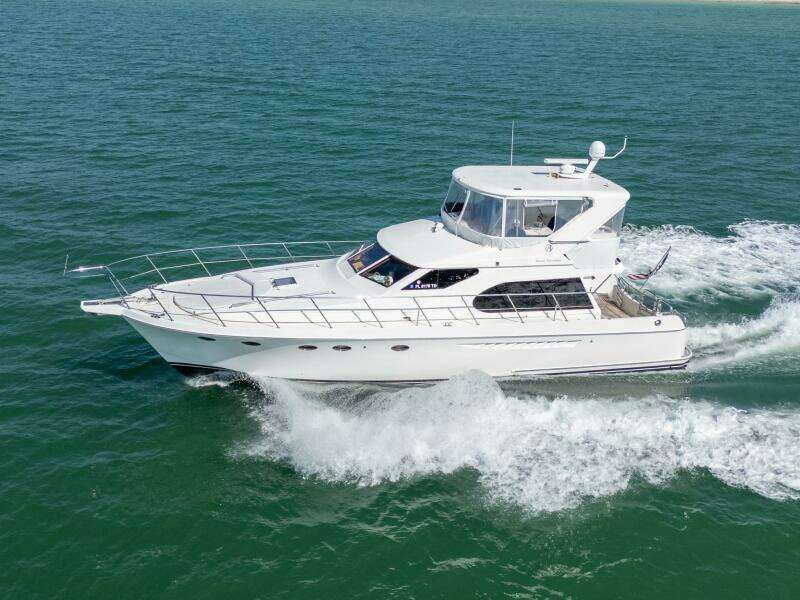 2007 Ocean Alexander 52 Sedan