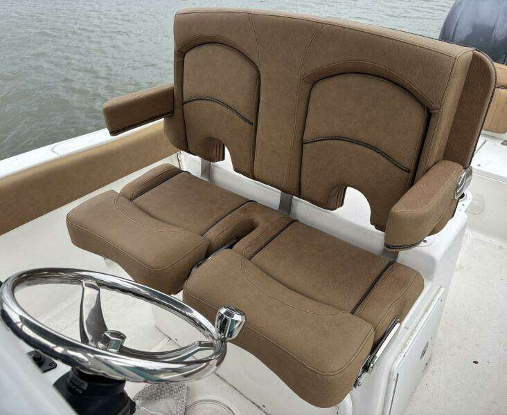 2021 Sea Hunt 234 Ultra