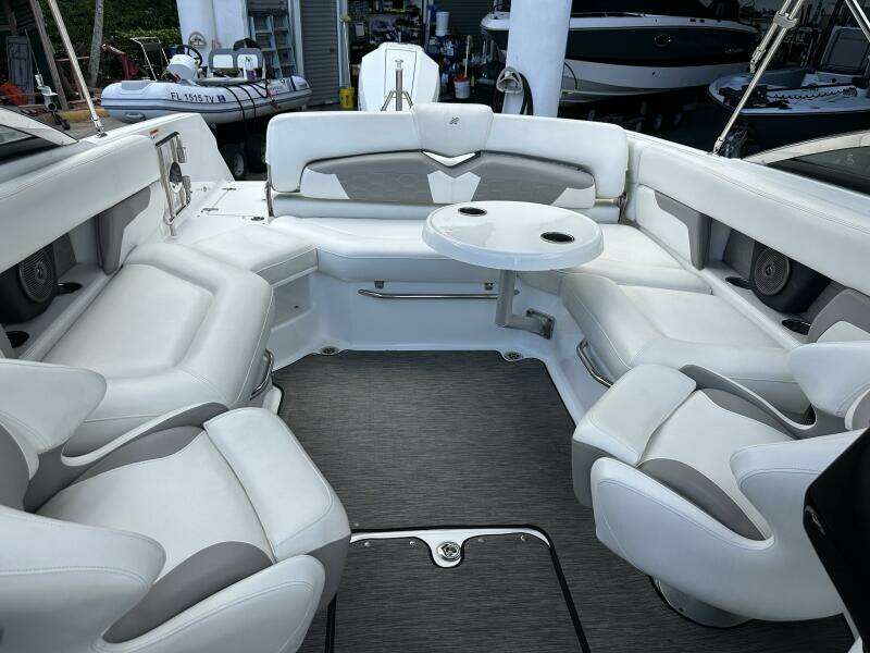 2020 Four Winns HD 240 OB