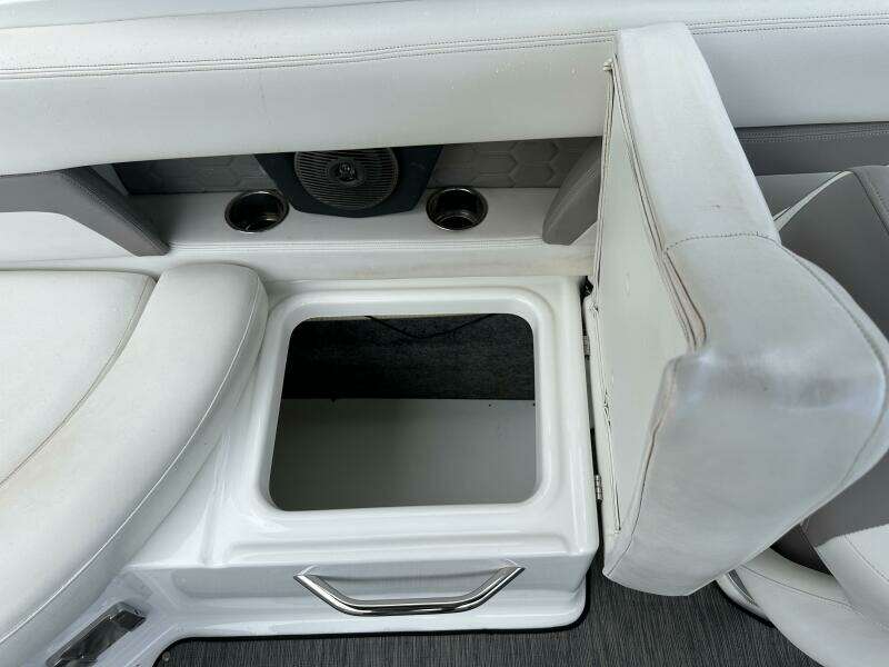 2020 Four Winns HD 240 OB