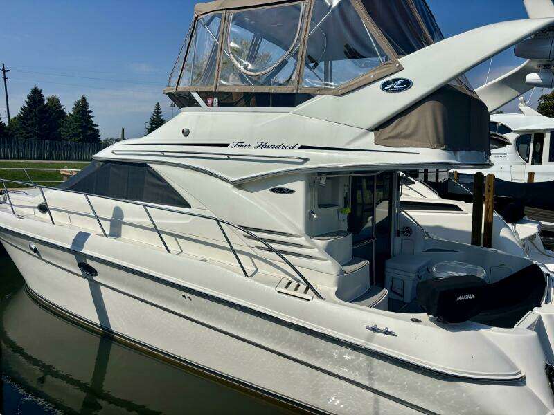 1999 Sea Ray 400 Sedan Bridge