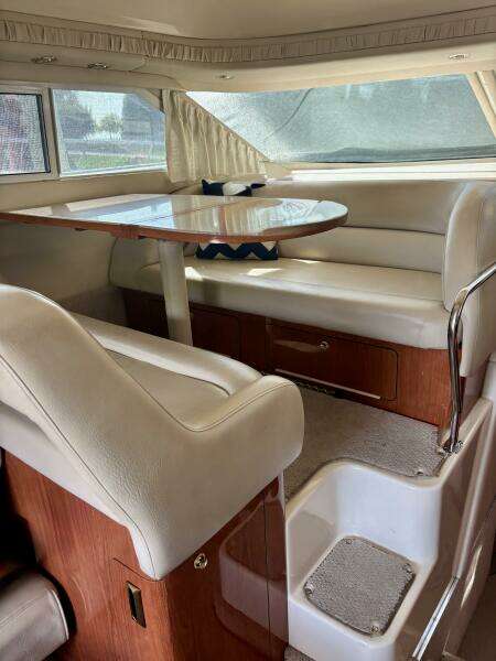 1999 Sea Ray 400 Sedan Bridge