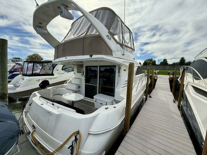 1999 Sea Ray 400 Sedan Bridge