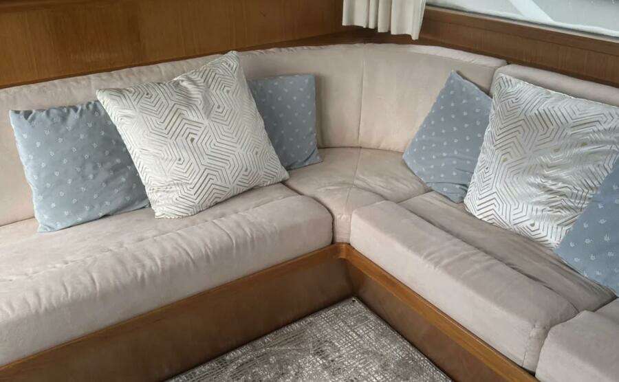 1988 Ocean Alexander 42 Aft Cabin