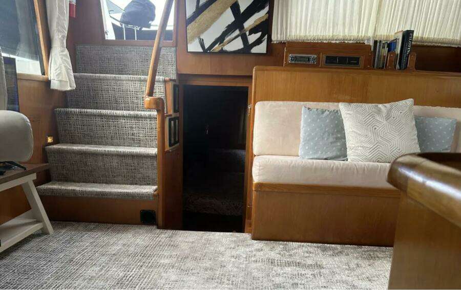 1988 Ocean Alexander 42 Aft Cabin