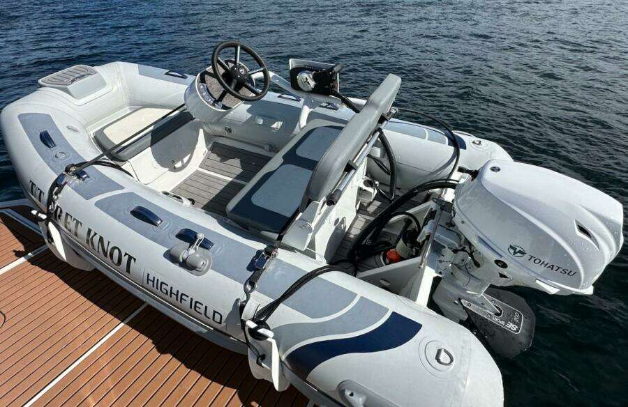 2024 Beneteau Swift Trawler 41 Sedan