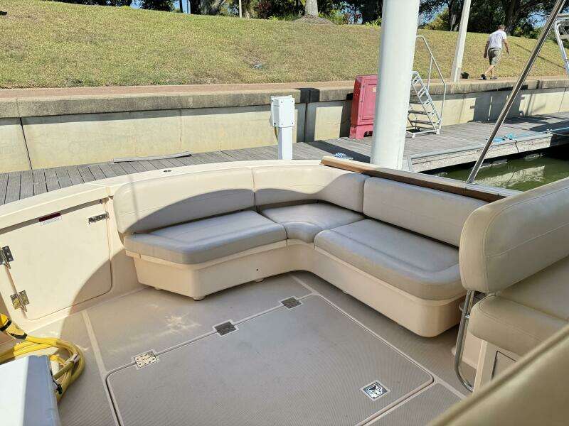 2004 Island Packet 360 Hardtop Express Cruiser