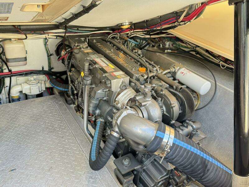 2004 Island Packet 360 Hardtop Express Cruiser