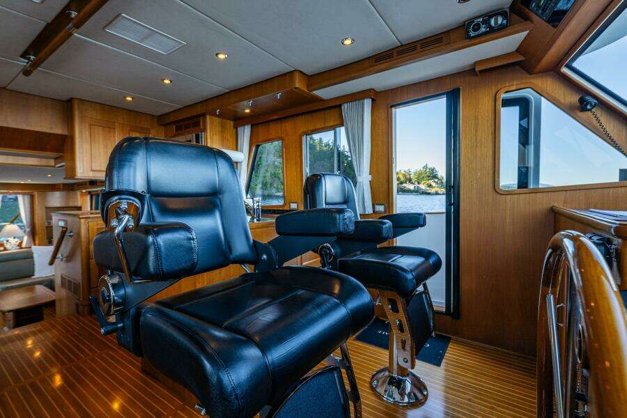 2007 Grand Banks 59 Aleutian Raised Pilothouse