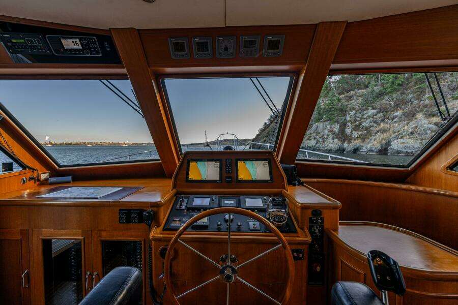 2007 Grand Banks 59 Aleutian Raised Pilothouse