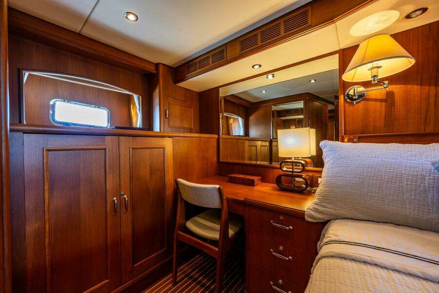 2007 Grand Banks 59 Aleutian Raised Pilothouse