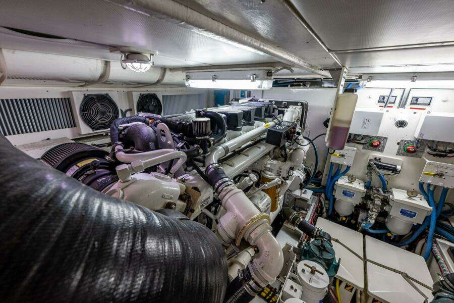 2007 Grand Banks 59 Aleutian Raised Pilothouse