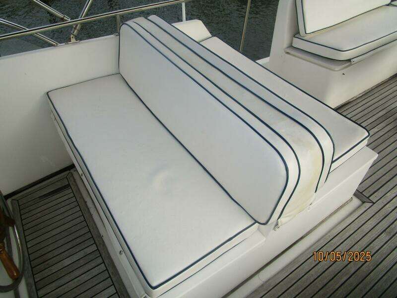 42' Grand Banks flybridge starboard forward profile