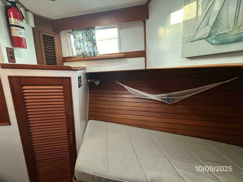42' Grand Banks guest stateroom port