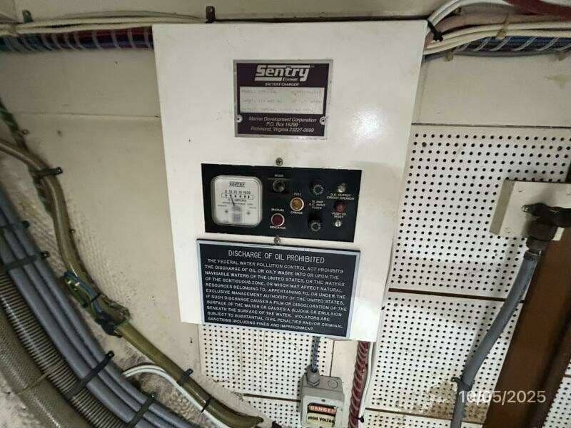 42' Grand Banks battery charger