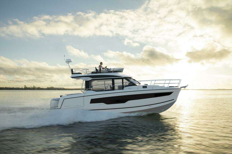 2026 Jeanneau NC1095 Fly S2