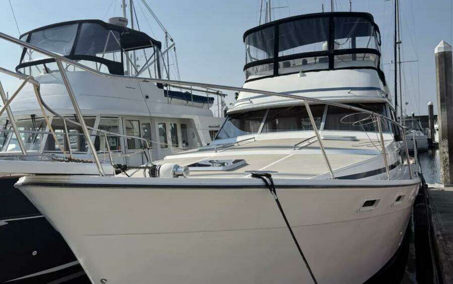 1983 Bayliner 3870 Motoryacht