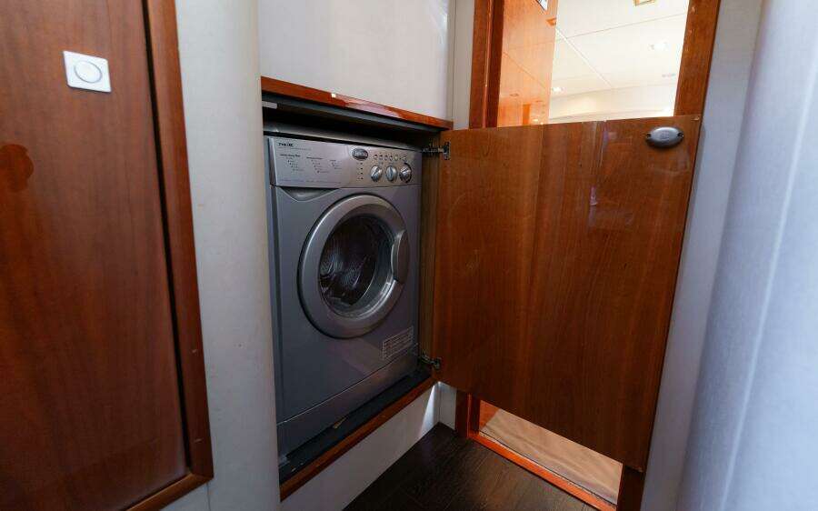 2014 Sunseeker Predator 60