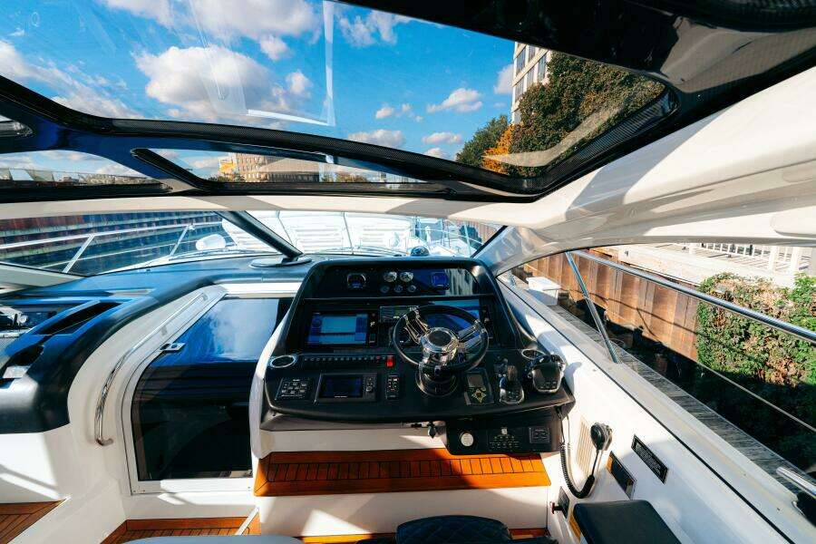 2014 Sunseeker Predator 60