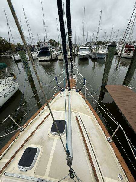 1991 Island Packet IP-29