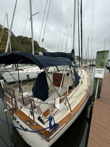 1991 Island Packet IP-29