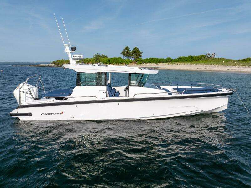 2026 Axopar Cross Cabin